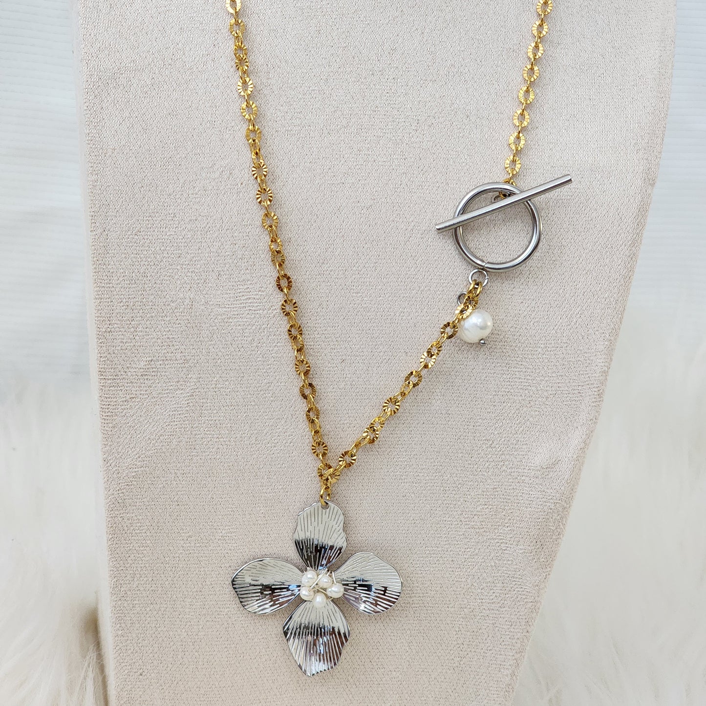 CARIBE Collar